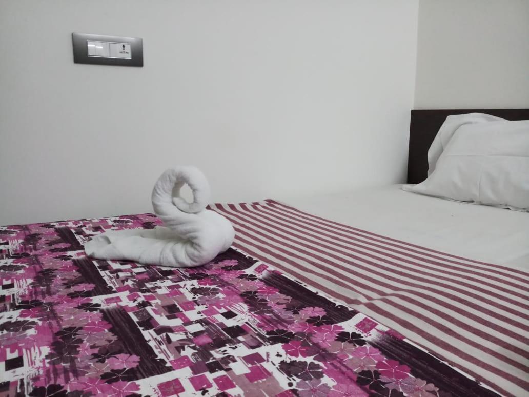 Sri Kousthubham Residency Hotel Tirupati Eksteriør billede